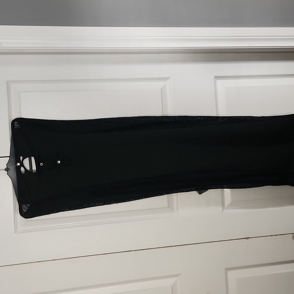 Black Sleeveless Maxi Dress